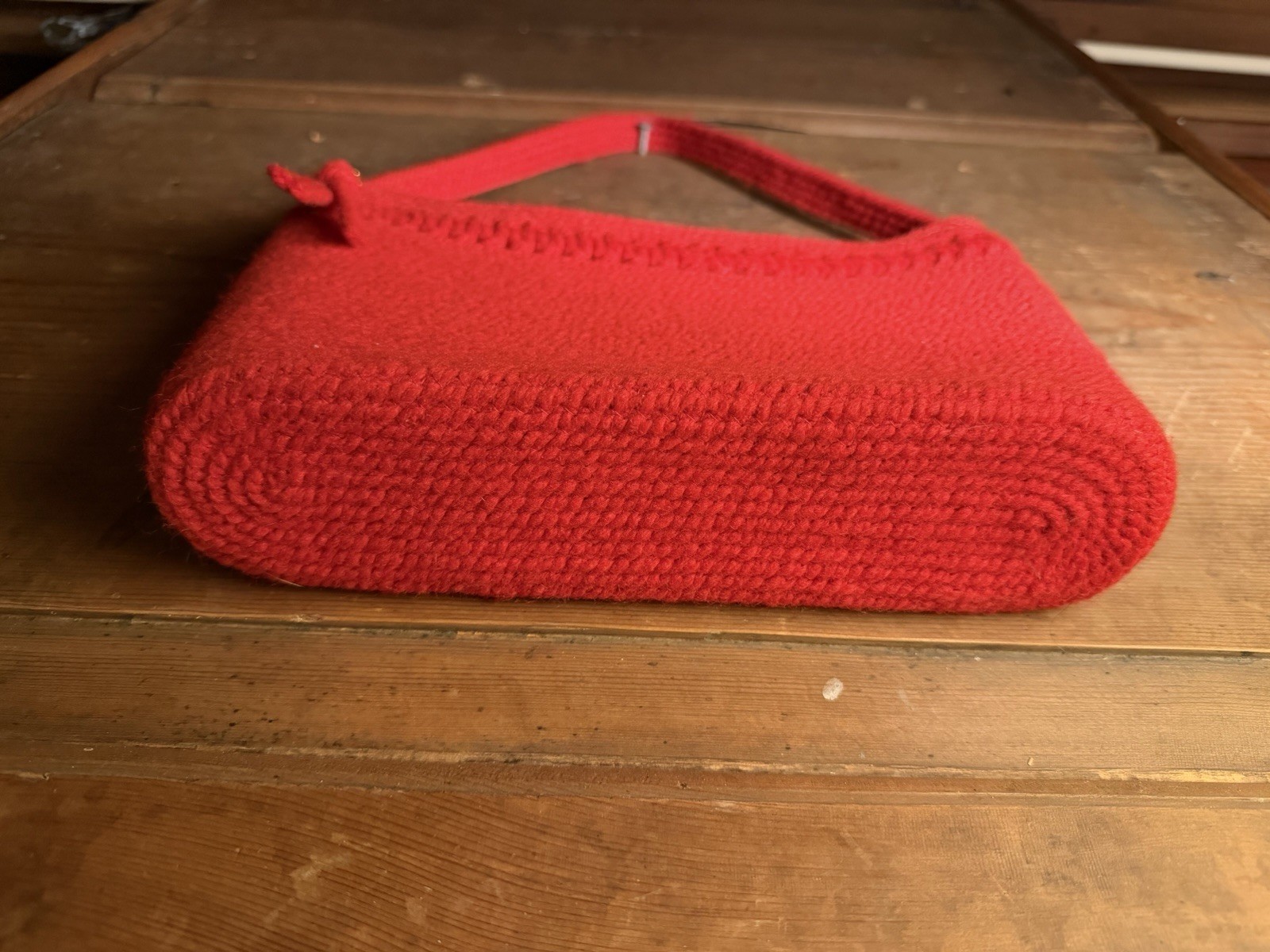 Red Handmade Knit Shoulder Bag Zip Closure Strap Accent Gold Hardware