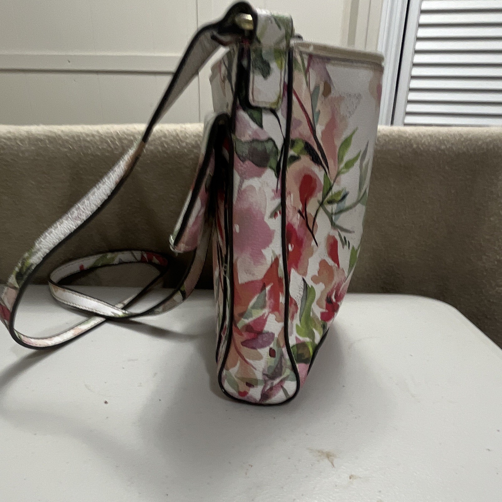 Nine West Floral Crossbody Bag White/Pink/Green Zip Gold Hardware