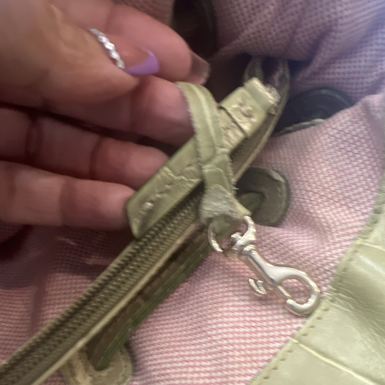 Dooney & Bourke Green Croc Embossed Shoulder Bag Drawstring Zip Gold Pink Lined