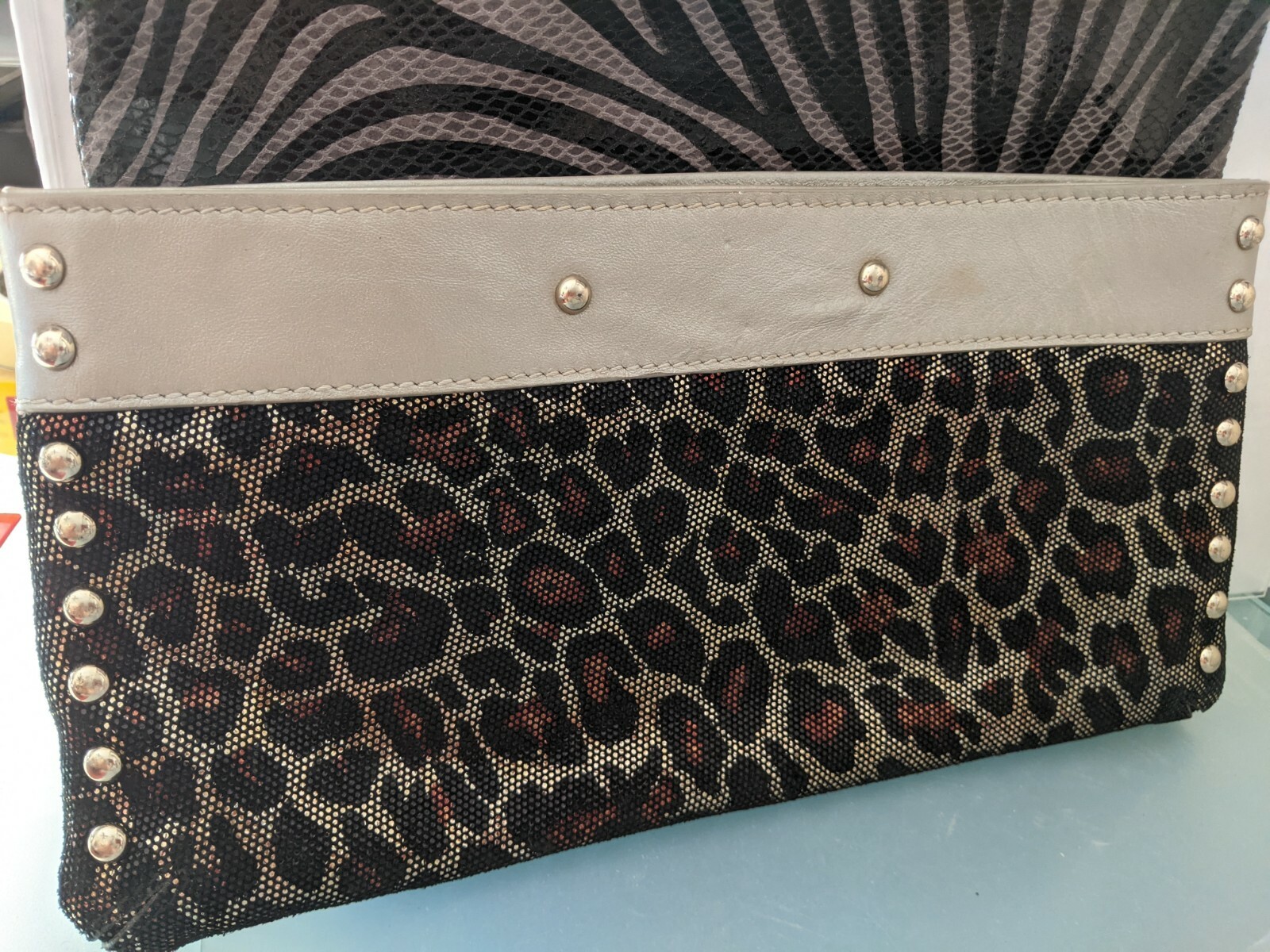 VINTAGE DESIGNER LEATHER CLUTCH BAG SIZE 28X21 CM