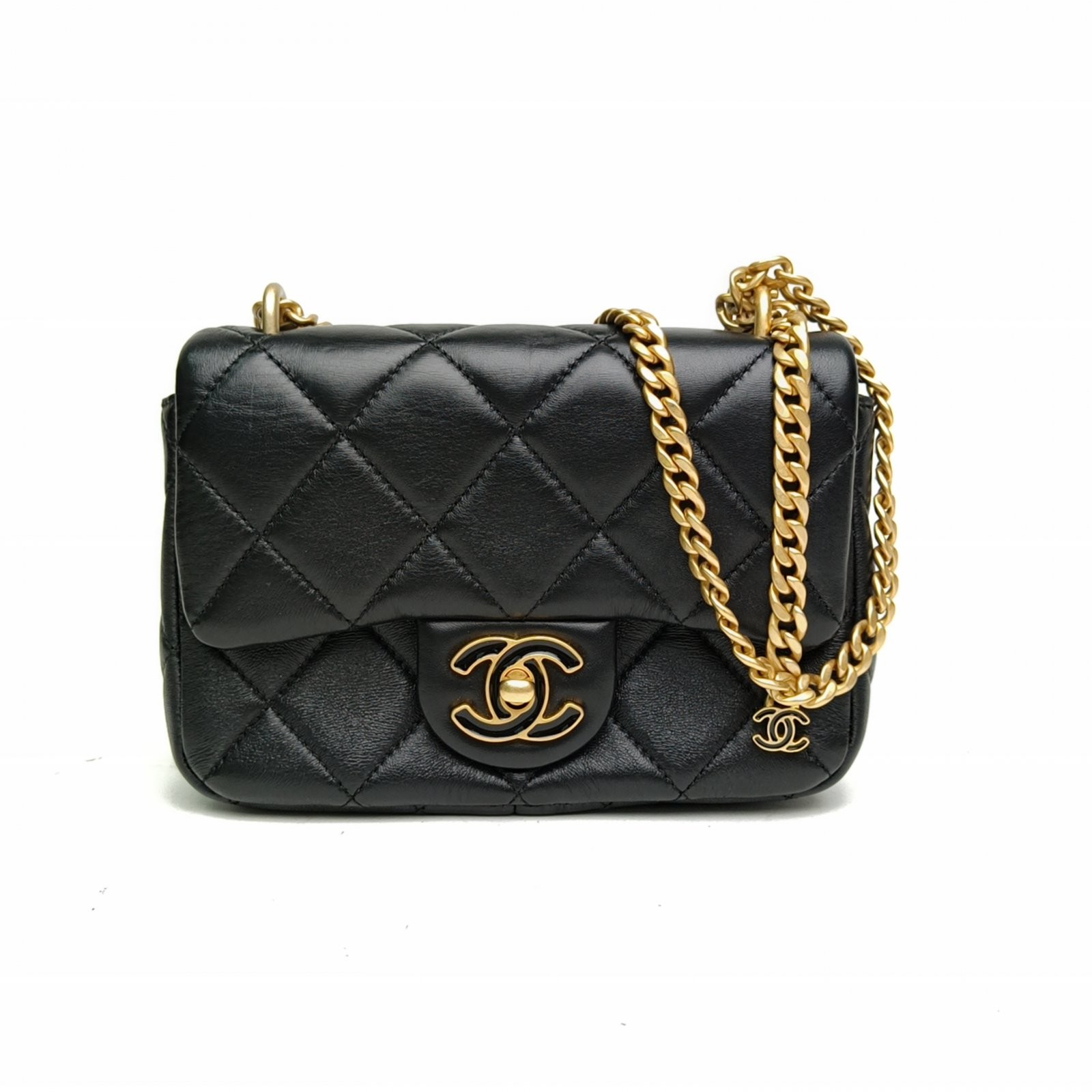 CHANEL 22P CF Flap Bag 18.5cm Black Lambskin Crossbody Bag