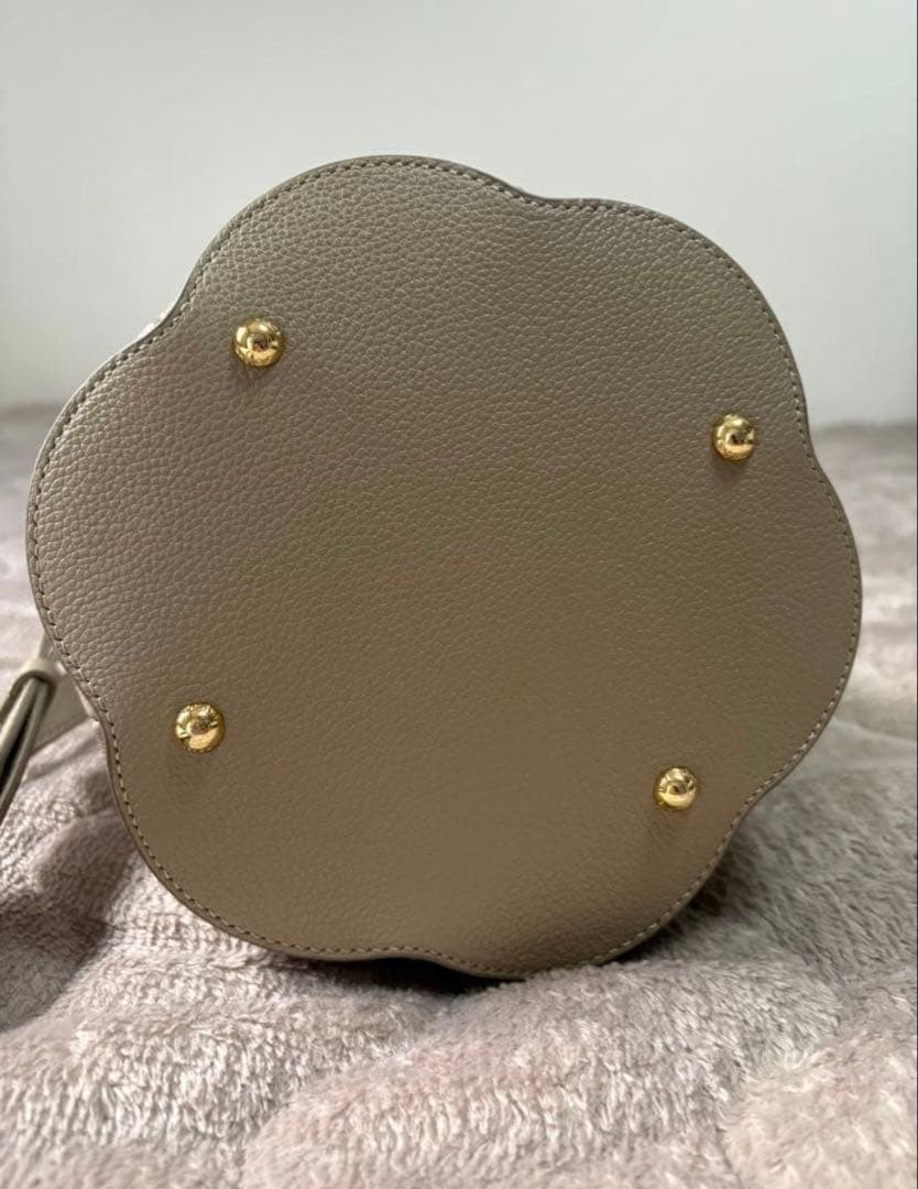 NUM RO HUIT MINI Edition Taupe Textured from Japan