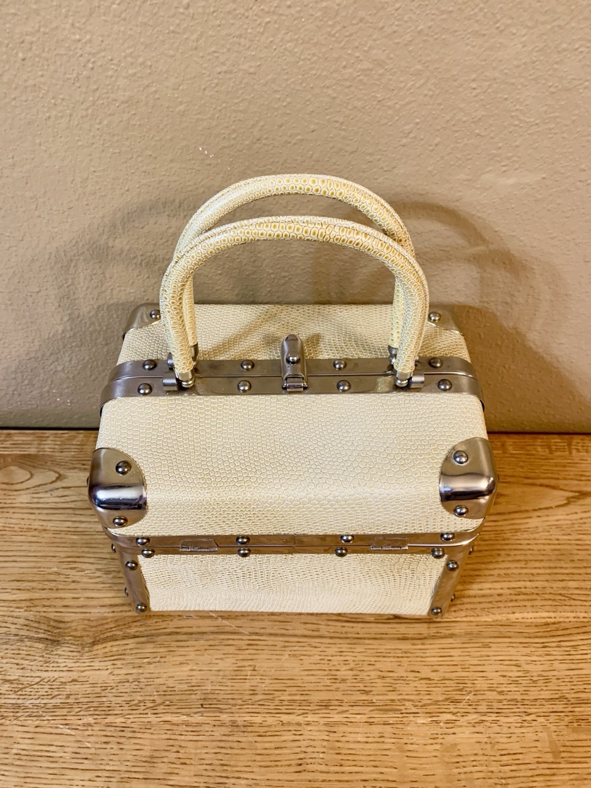 Vintage Borsa Bella Train Case Box Purse Italy