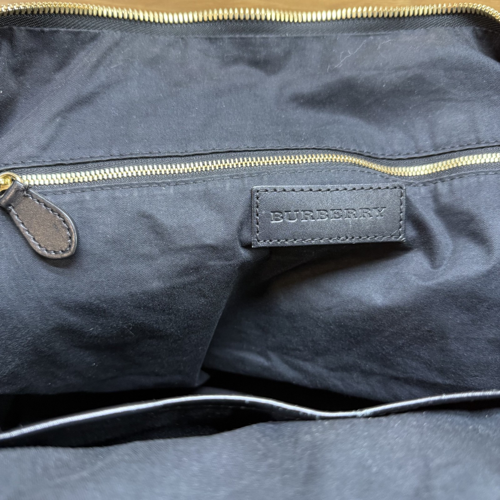 Burberry Salisbury Haymarket Tote Nova Check Zip Double Handles