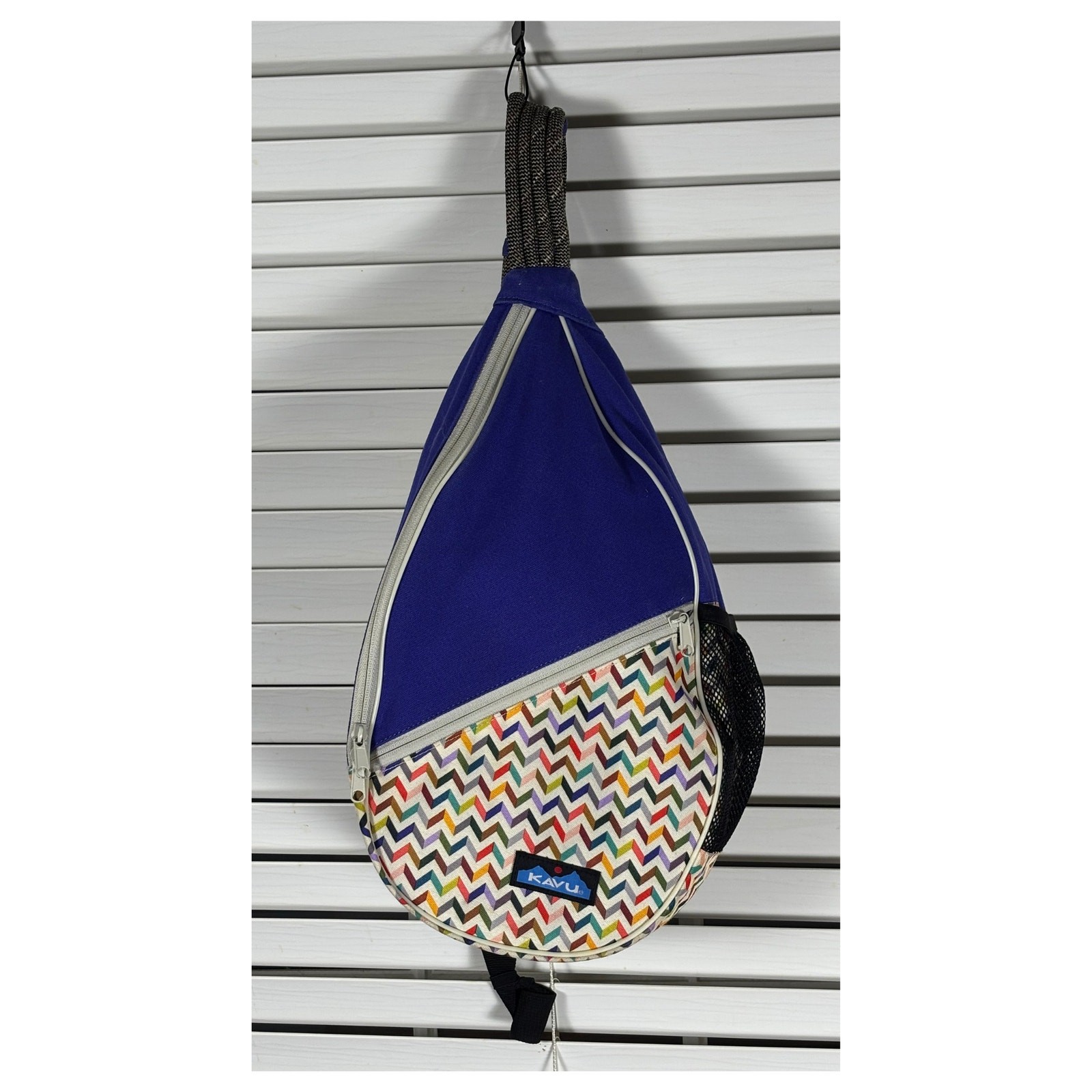 KAVU Rope Sling Backpack Blue Chevron Crossbody Shoulder Bag Adjustable