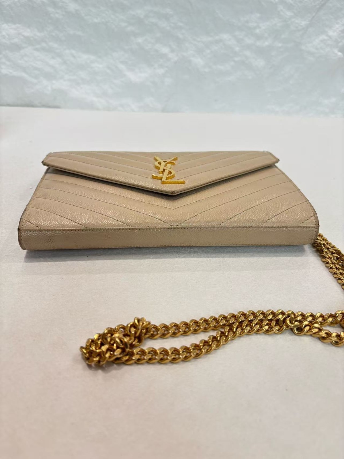 Authentic Saint Laurent YSL Envelope Cassandra Wallet On Chain Gold, Leather.
