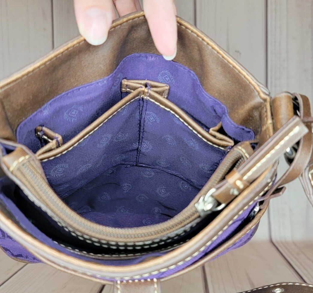 Chaps Small Multi-pocket Crossbody/Shoulderbag Purple/Brown Adjustable Strap