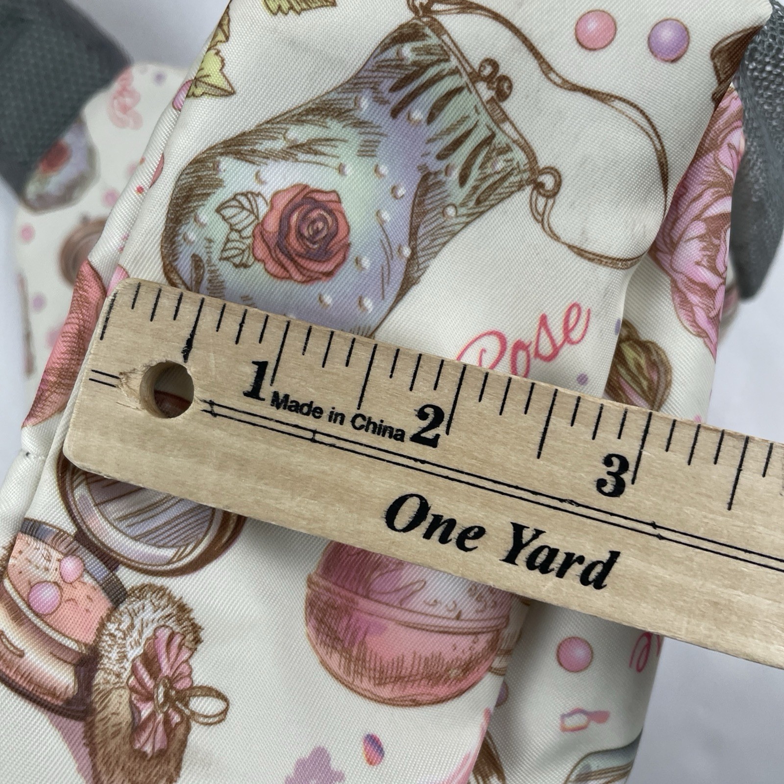 ZOMAKE Sling Backpack Crossbody Bag Travel Rose Cosmetics Perfume Print