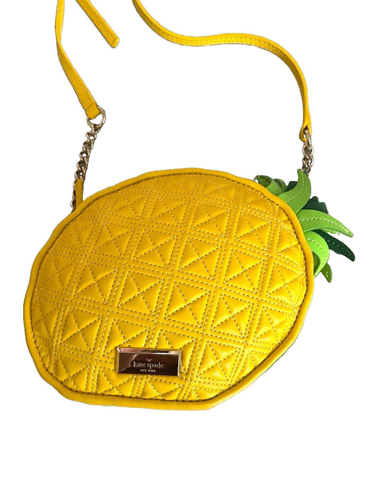 kate spade new york Pineapple Round Quilted Crossbody Bag Zip Chain Strap