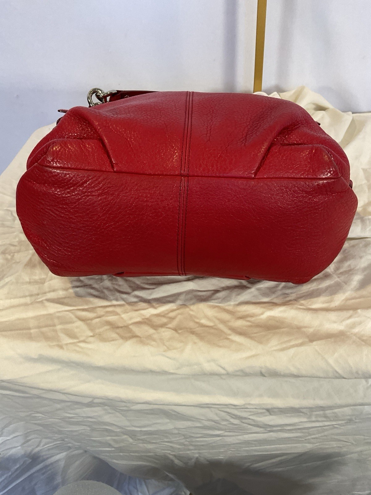 Coach G0920–14142 red pebbled leather hobo shoulder bag, satchel EUC