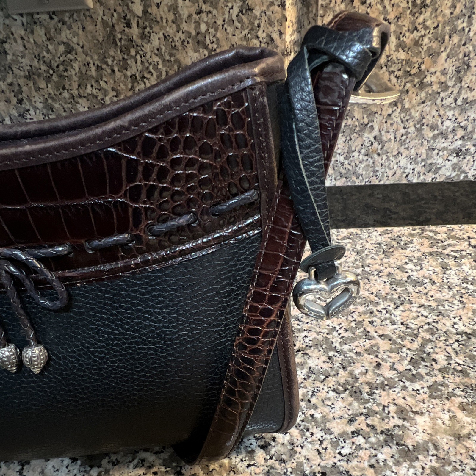 Longaberger Black/Brown Pebbled Zip Shoulder Bag Silver Hardware Heart Charm Sm
