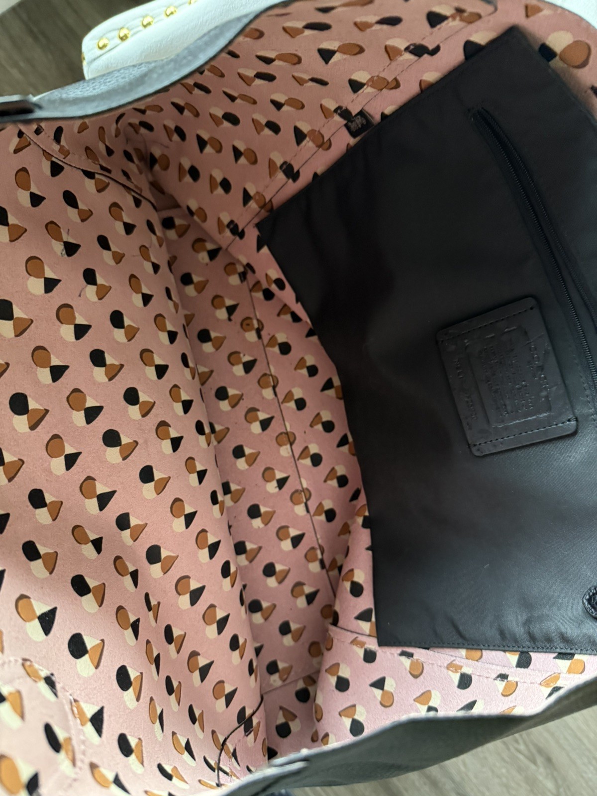 Coach F25920 derby tote