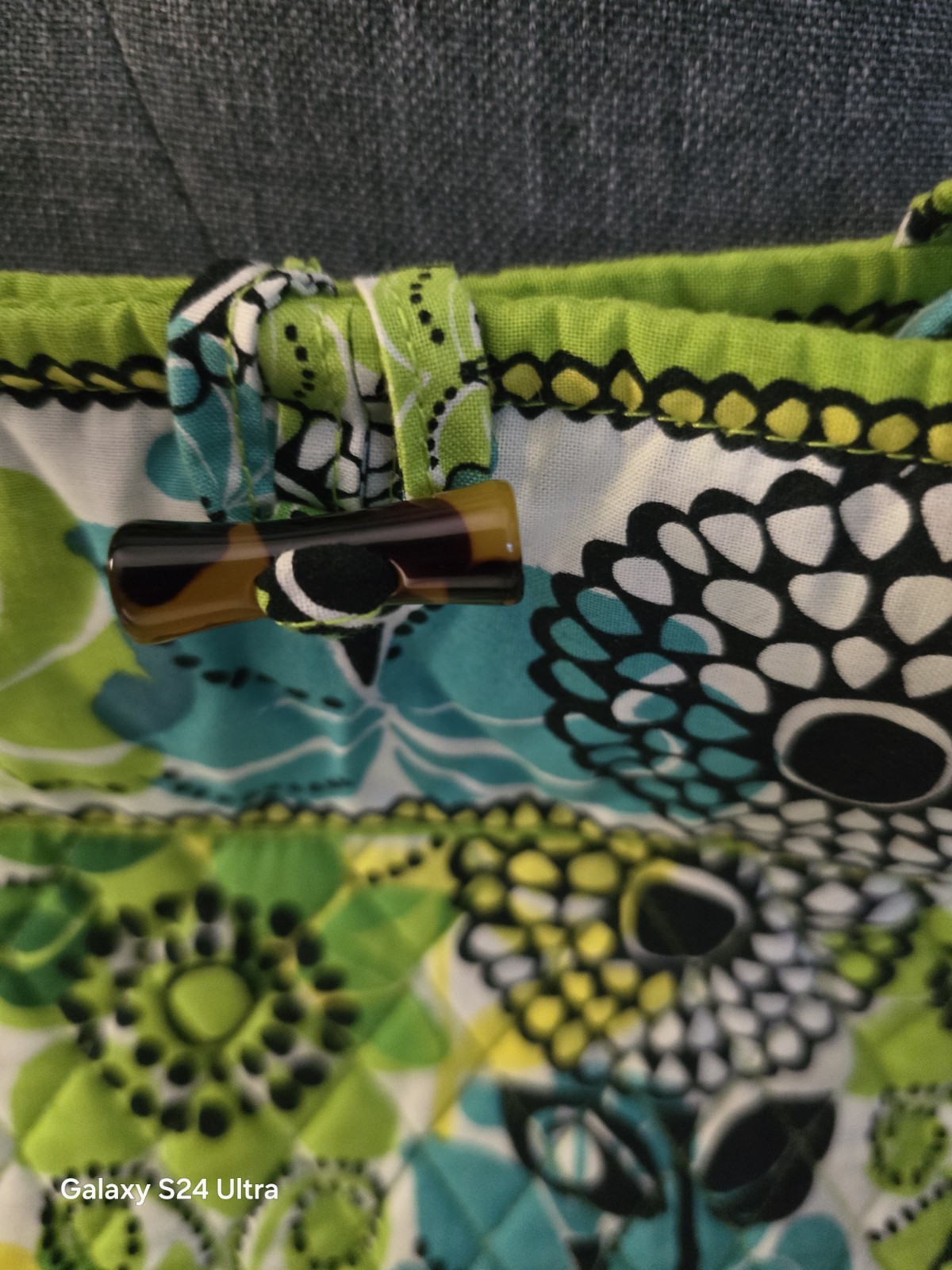 Vera Bradley Carry All Large Toggle Tote * Lime Green Yellow * Retired
