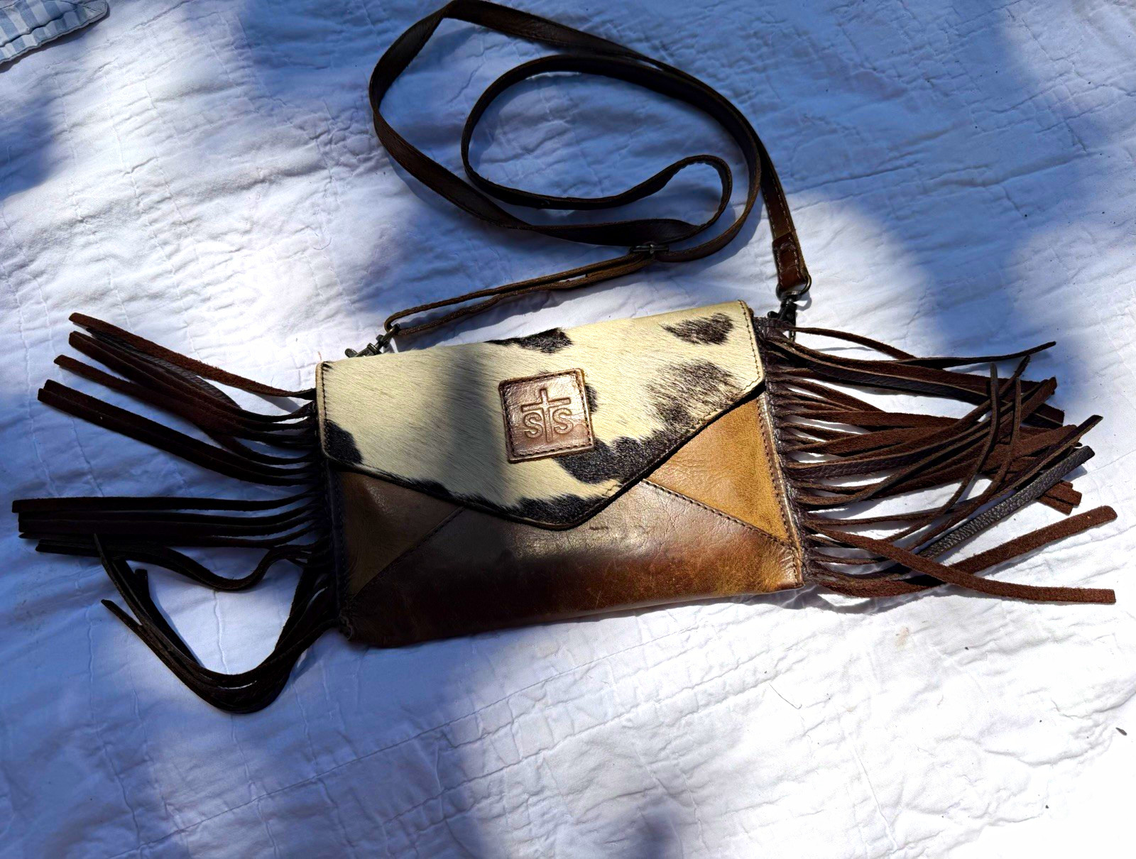 STS Ranchwear Small Crossbody Bag Animal Print Brown Fringe Zip Detachable Strap