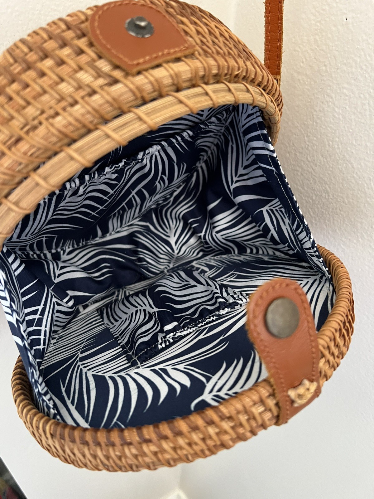 Hand-Woven Round Rattan Wicker Purse Crossbody Bag Tropical Lining With Pockets