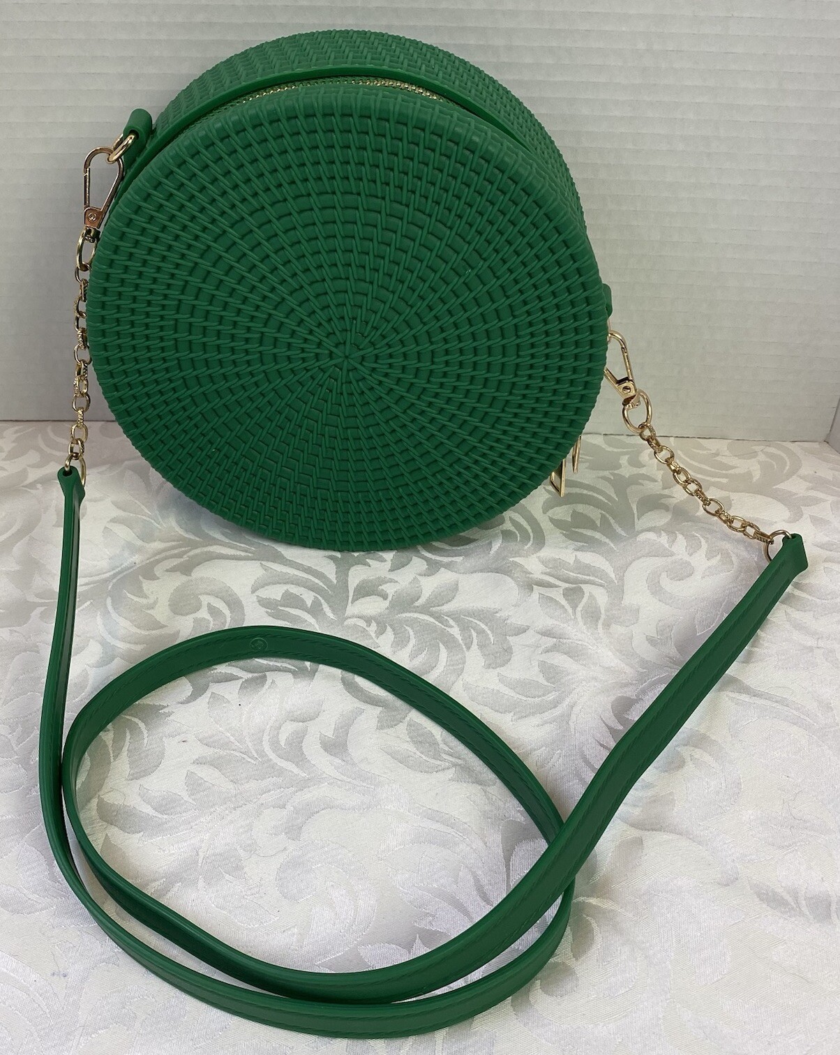 Women Jelly 7.5″ Woven Rattan Pattern PVC Round Crossbody Bag Detachable Strap
