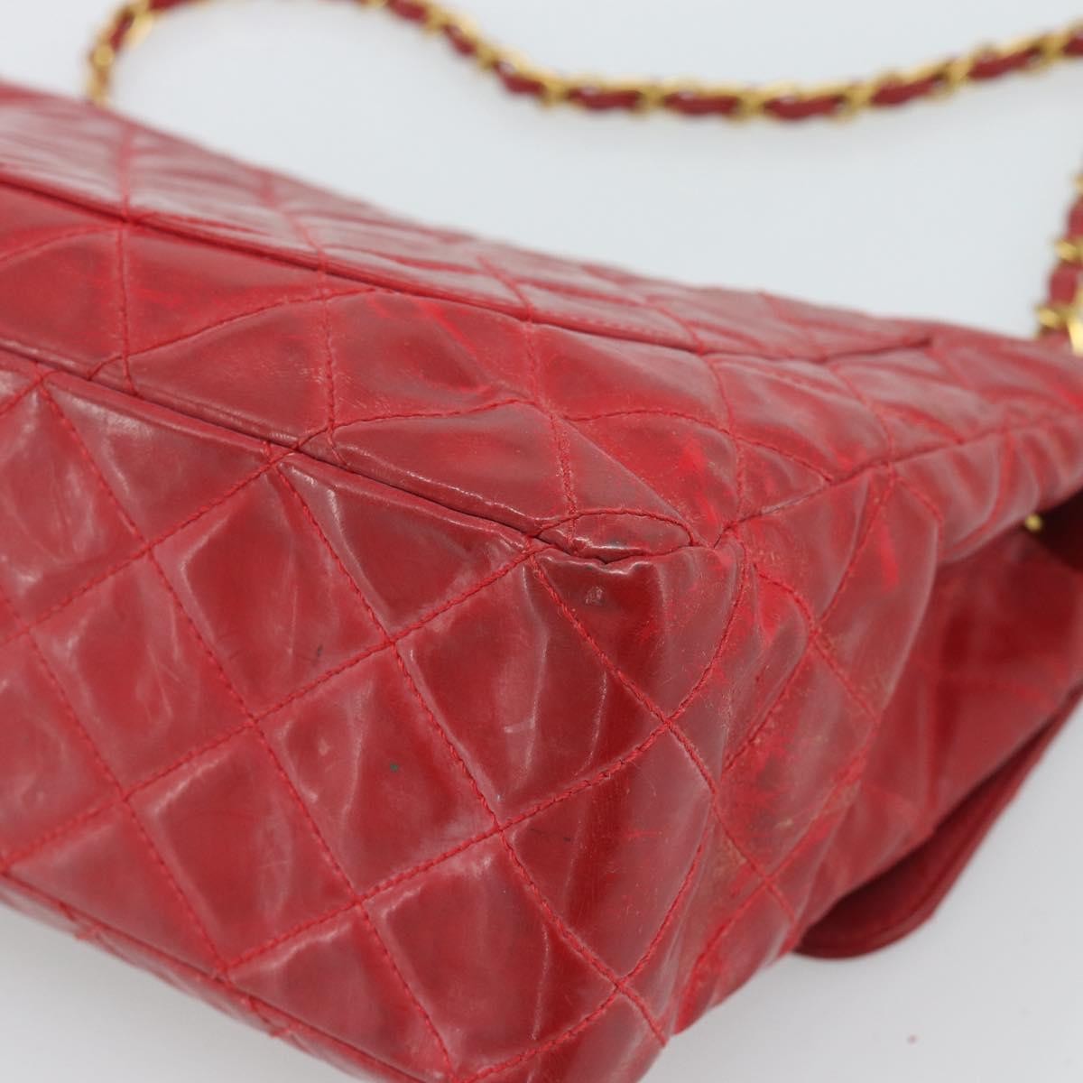 CHANEL Matelasse Chain Shoulder Bag Patent leather Red Gold CC Auth 187496