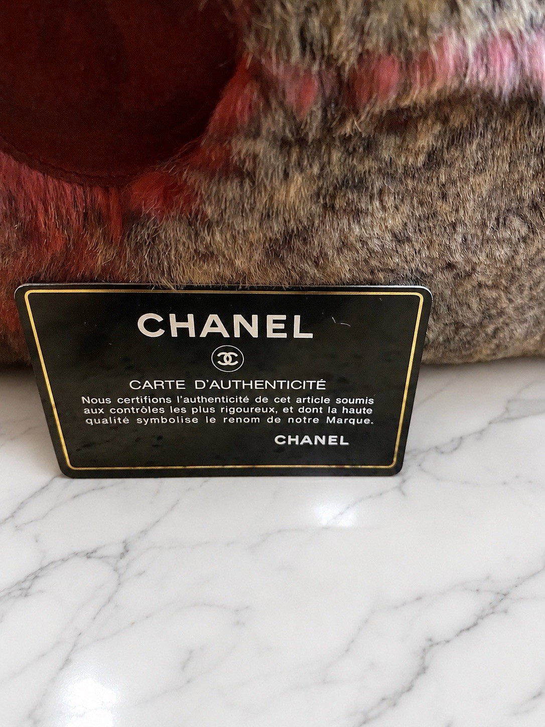 Rare CHANEL Rabbit Fur Tote Bag, Burgundy Suede Double Handles, Pouch and authen