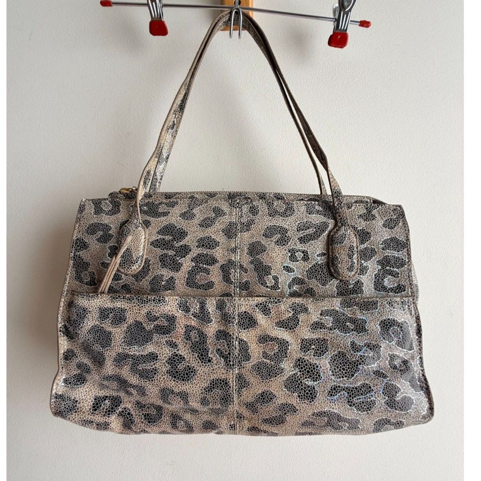 Sparkling holographic – cheetah print – Hobo bag