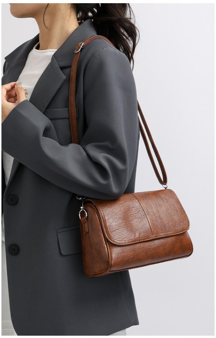 Retro Oil Wax Leather Crossbody Bag Textured and Vintage Feel Adjustable strap