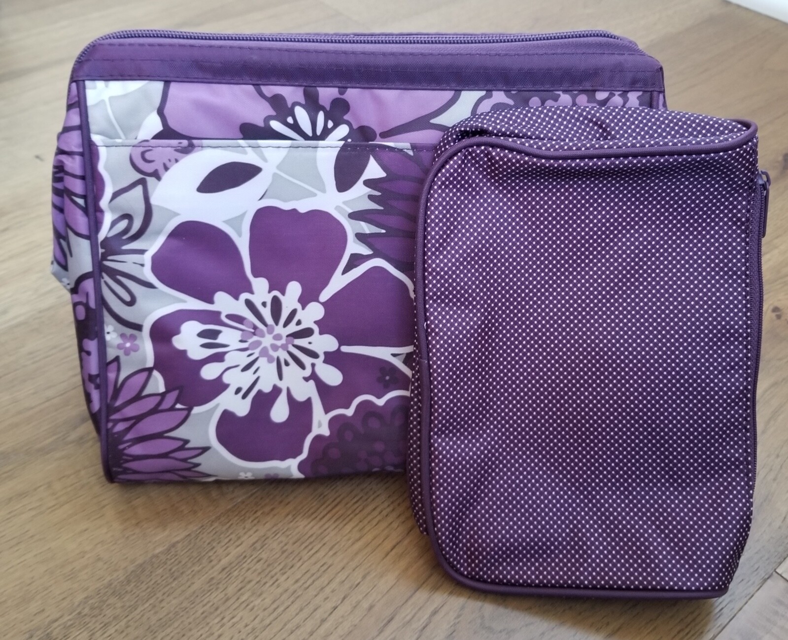 NEW! Thirty One Cosmetic Bag Set Paradise Pop Plum Awesome Blossom Black Floral