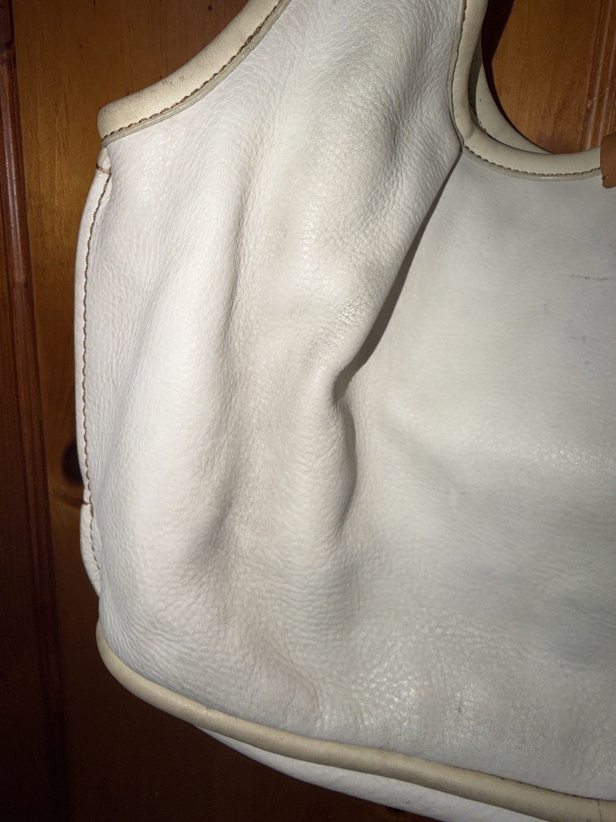 UGG Australia Genuine Calf Leather Hobo Shoulder Handbag Purse Beige Travel Tote