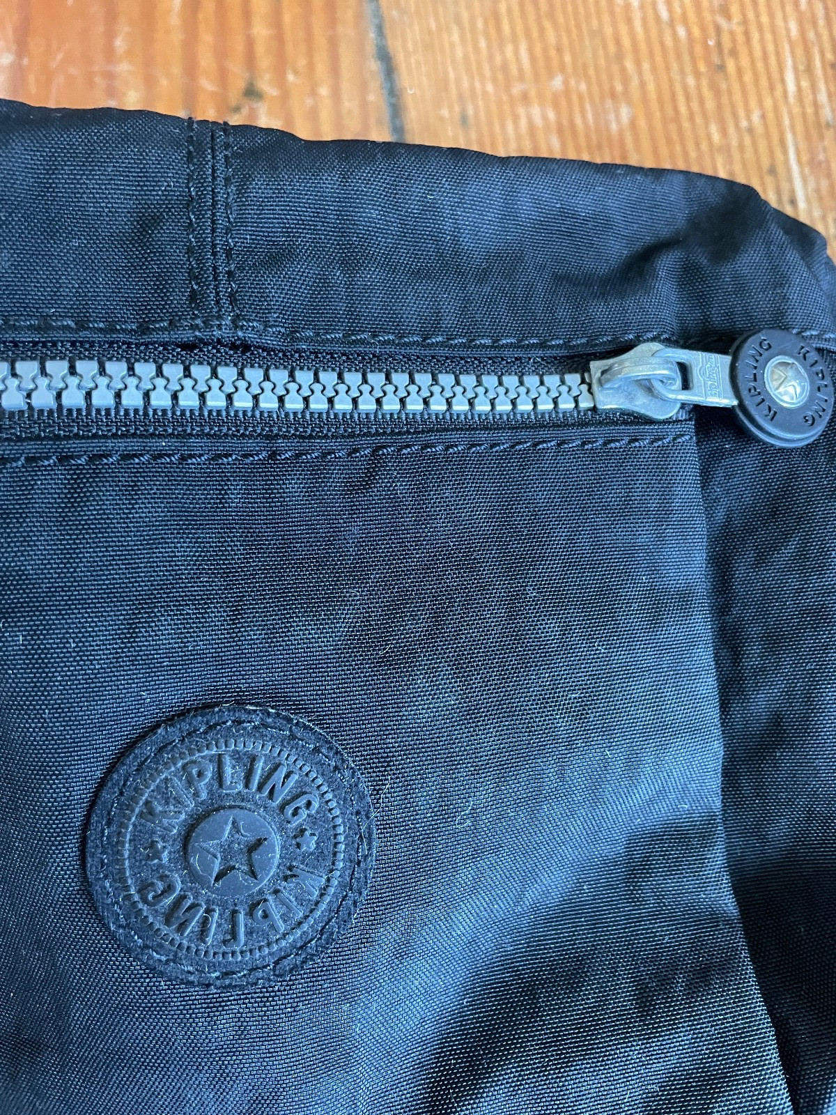 Kipling Black Travel Purse Adjustable Strap Shoulder / Crossbody Bag used