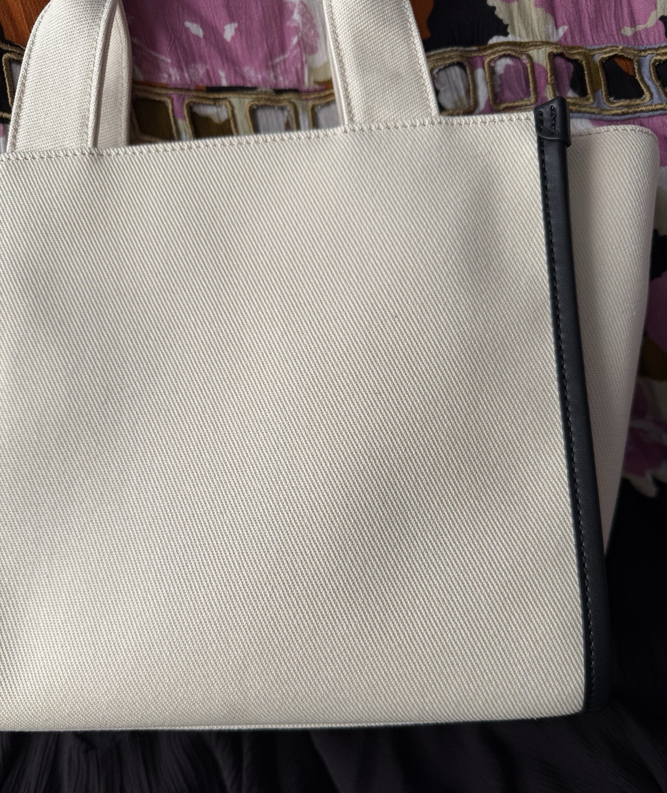 Kate Spade x Hello Kitty Kip Canvas Small Tote Bag