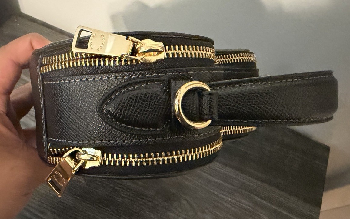 Coach Heart Women’s Crossbody Bag – Black (CE652) NEW