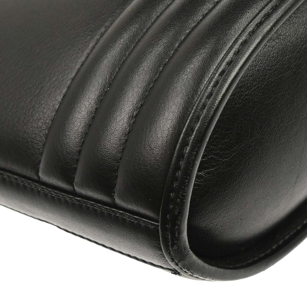 Yves Saint Laurent Black Leather Shoulder Bag 187243