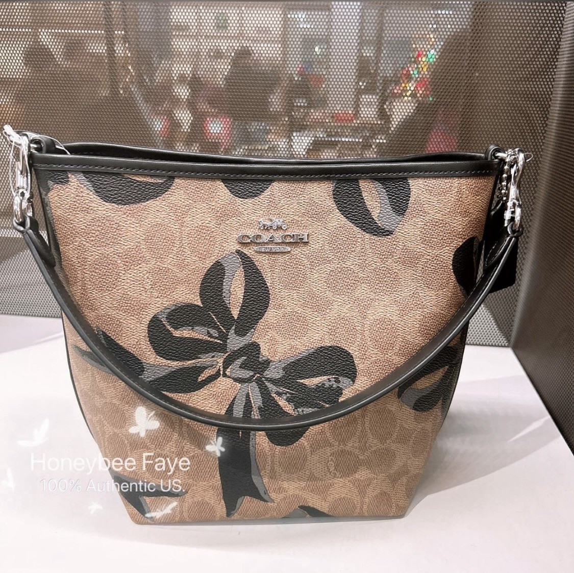NWT Coach City Bucket Bag In Signature Canvas CT800