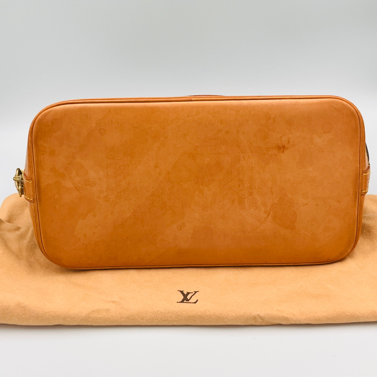 ⁠Excellent for Vintage Louis Vuitton Monogram Alma PM Handbag M51130