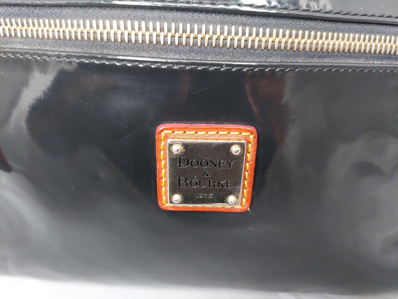 Dooney & Bourke Nina Black Patent Leather Hobo Satchel Shoulder Bag Y2K Authenti