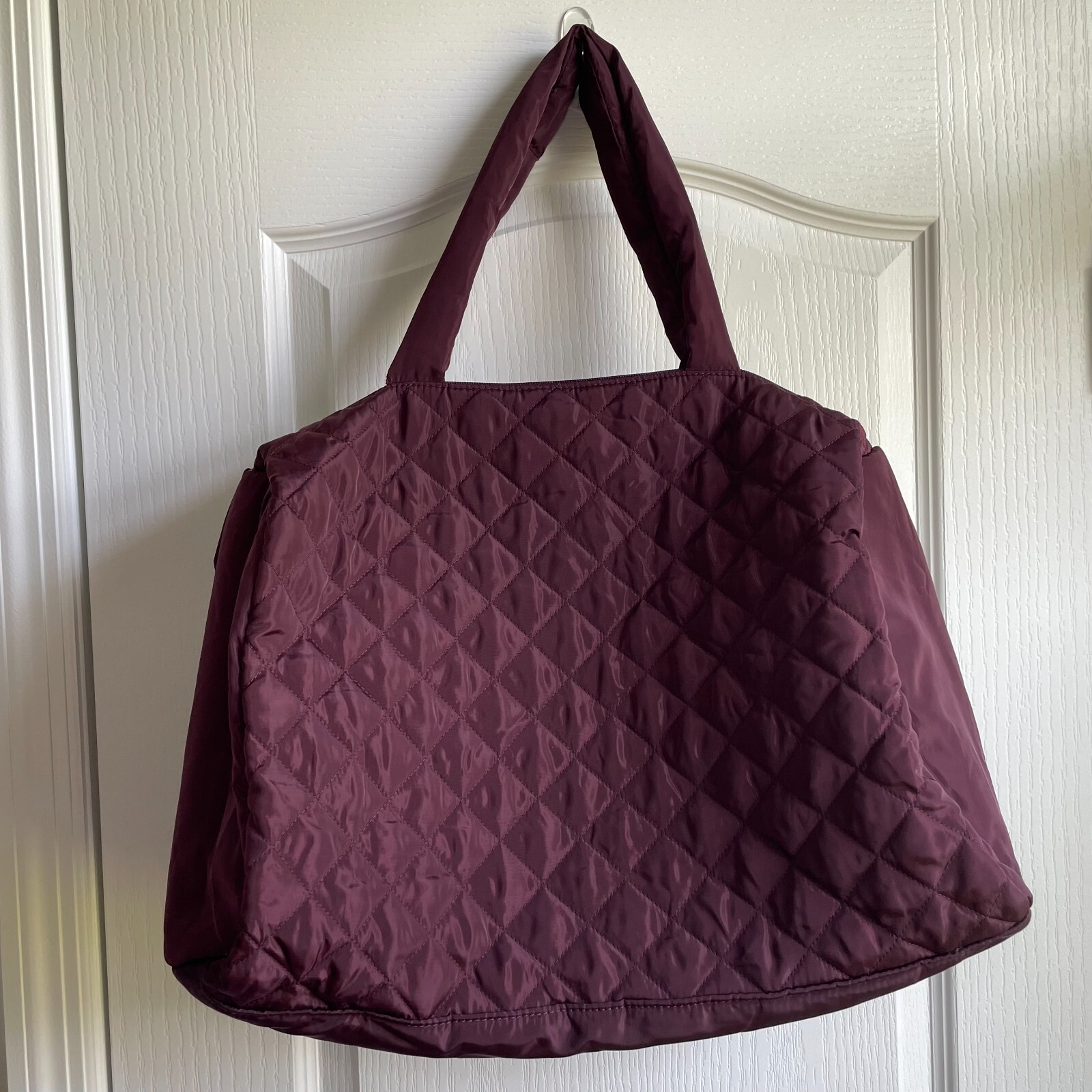 DSW Puffy Weekender Large Burgundy Duffle Tote Gym Travel Bag