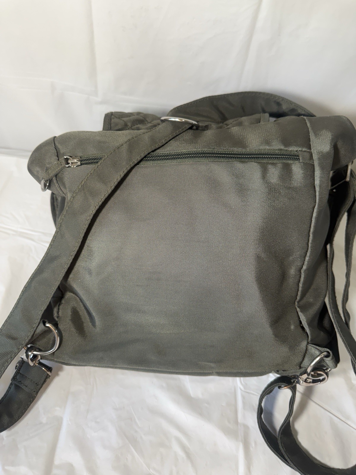 Travelon Backpack Daypack Anti Theft Travel RFID Tablet School Bag GREEN