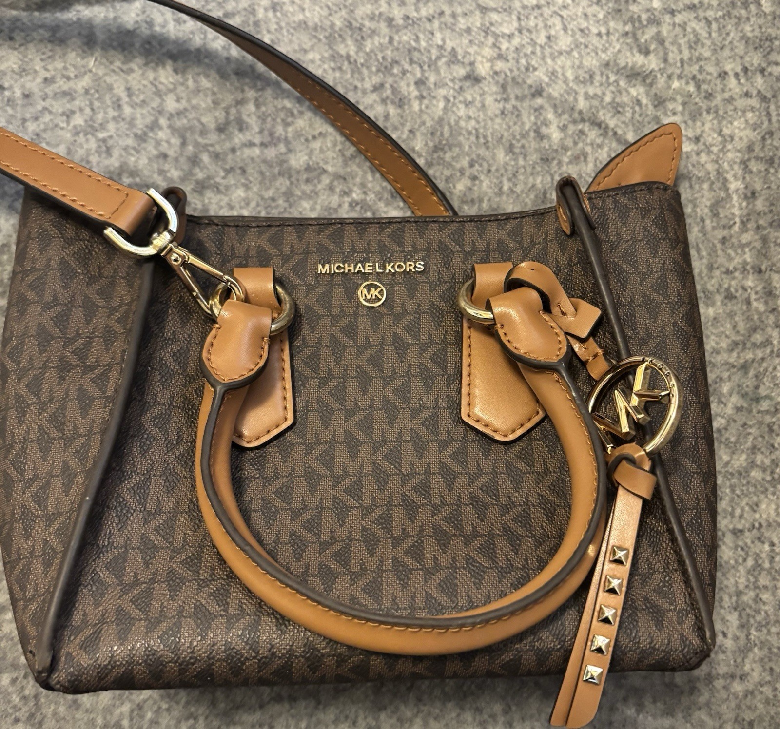 Michael Kors – Small Logo Satchel Crossbody – (Used/Good Condition)