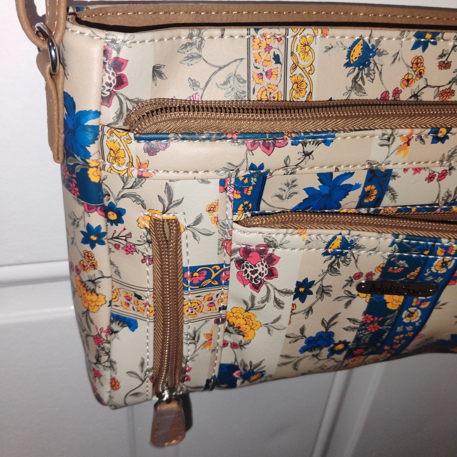 MultiSac Summerville Crossbody Bag Pretty Patches Floral Multi Pocket NWT