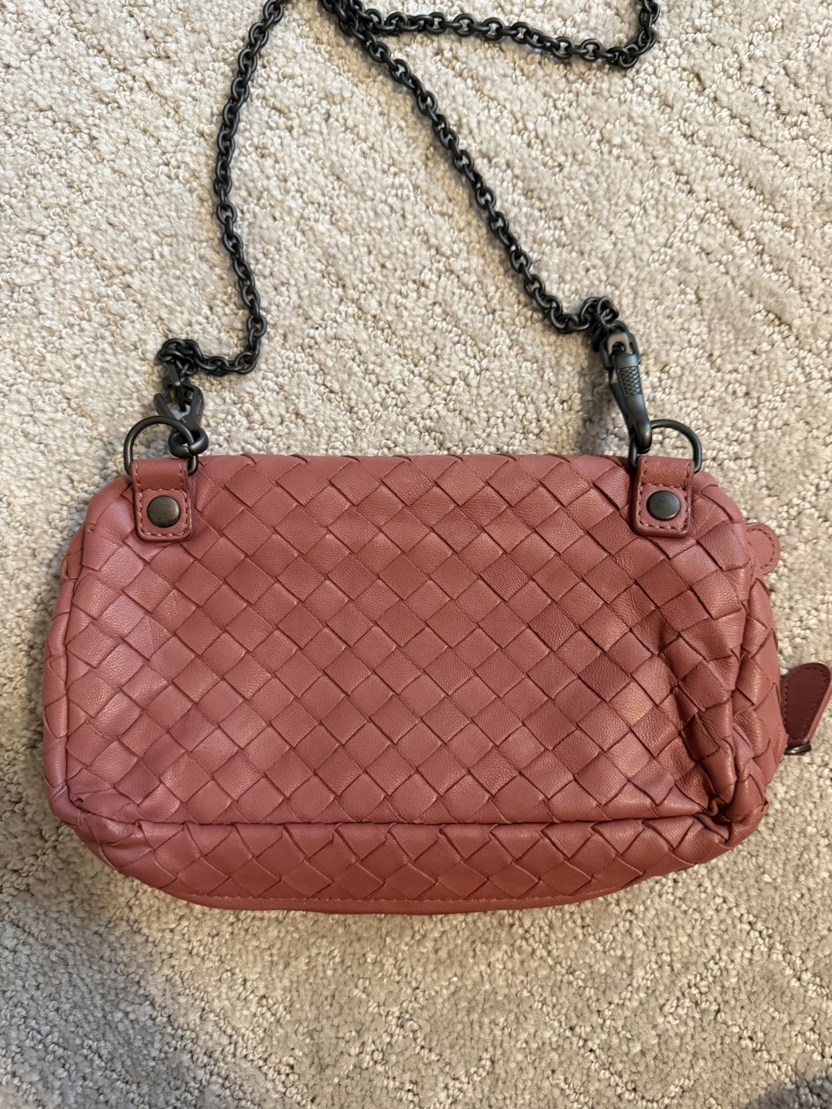 Bottega Veneta Intreciatto Mini Leather Crossbody Bag in Dusty Pink