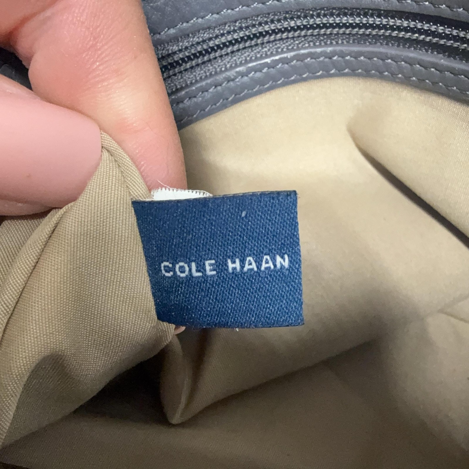 Cole Haan Crossbody Bag Womens Black Leather Adjustable Strap Purse Dust Bag