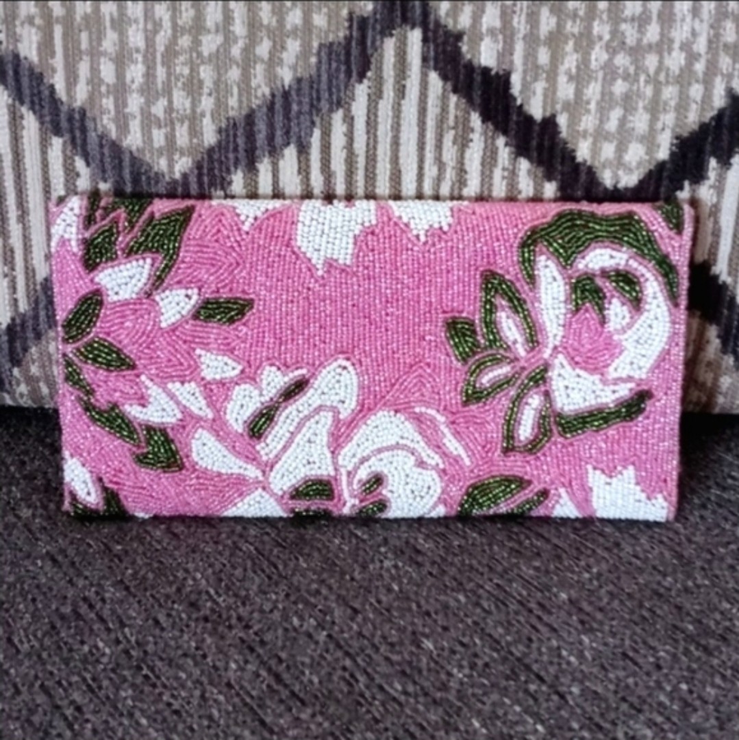 🐚RARE Lilly Pulitzer🐚 – Shell Shocked Glass Beaded Clutch
