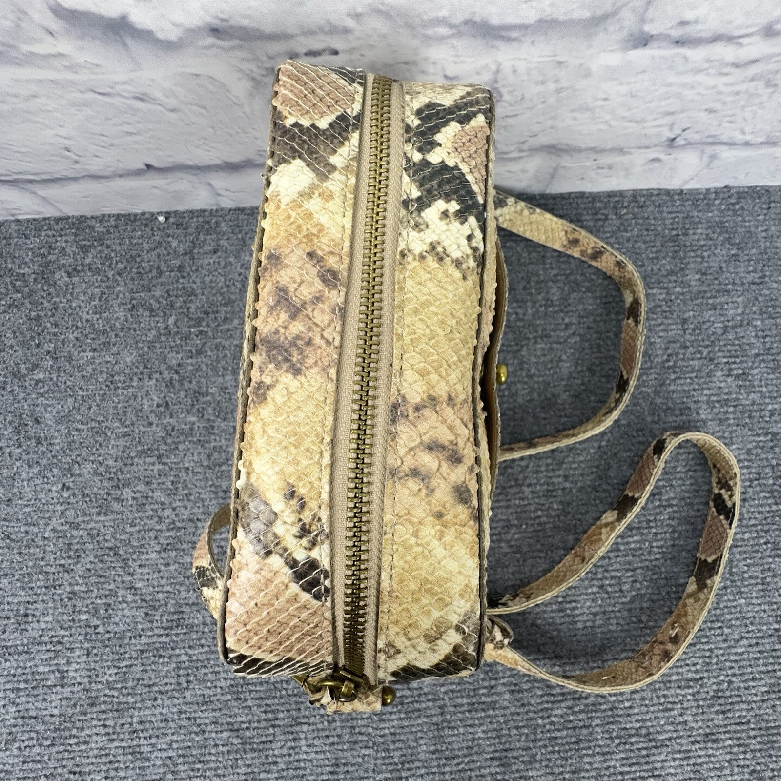 Madewell Transport Camera Bag Snake Embossed Leather Crossbody AO512 Tan Brown