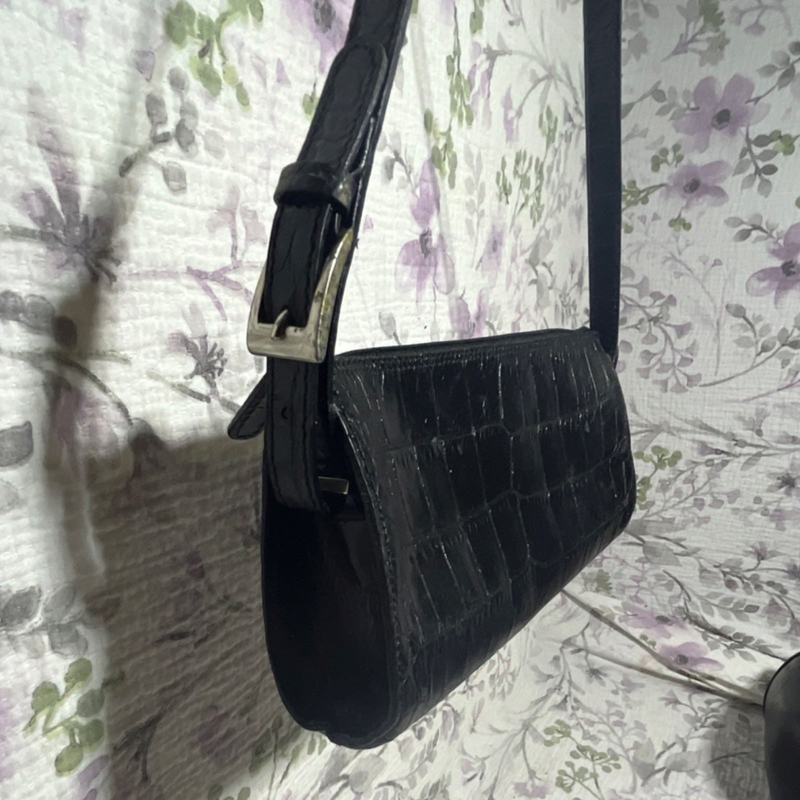 Tignanello Talbots Made in Italy Black Crocodile Embossed Shoulder Bag Vintage