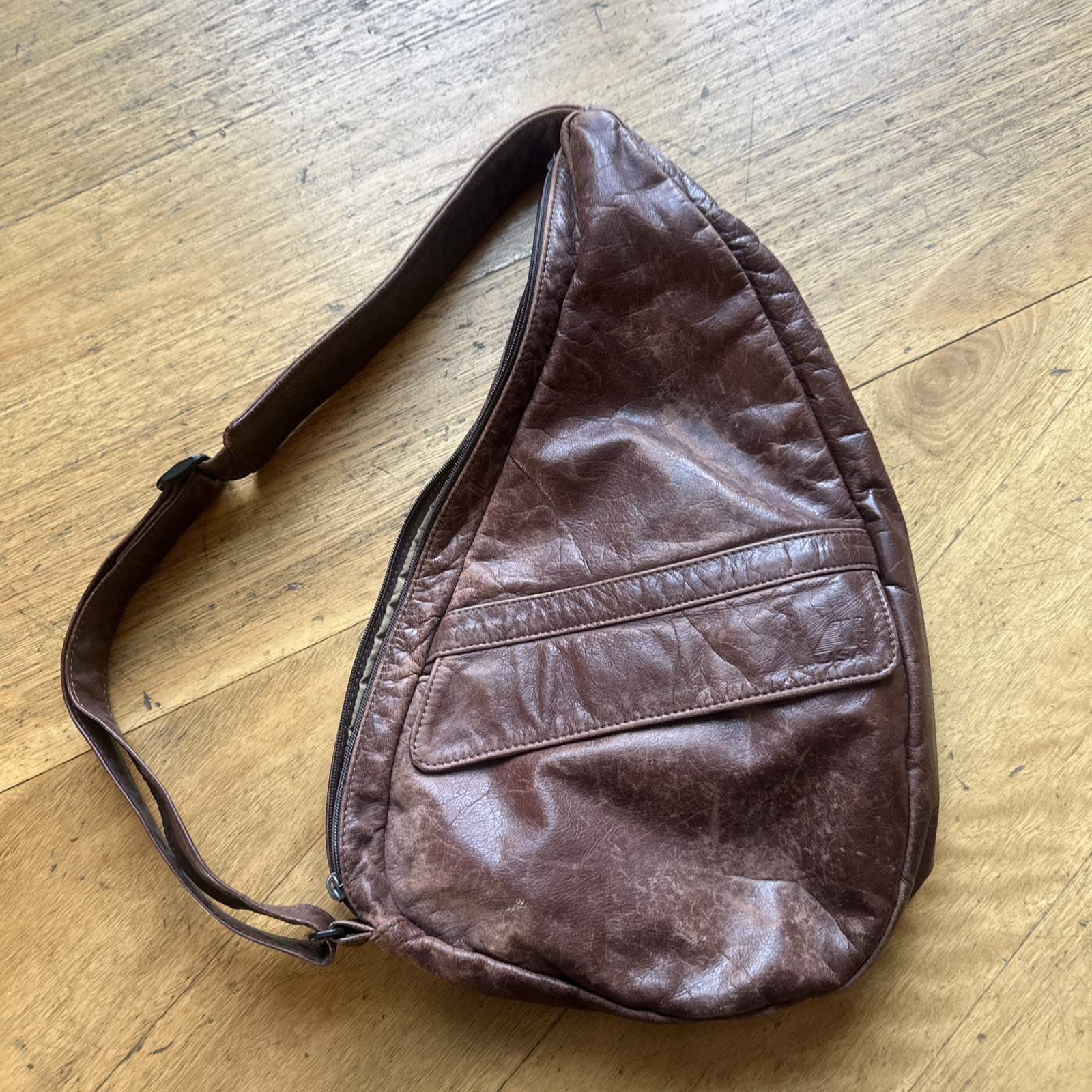 AmeriBag Leather Healthy Back Bag Shoulder Sling Bag 19″ Crossbody USA Made Tan