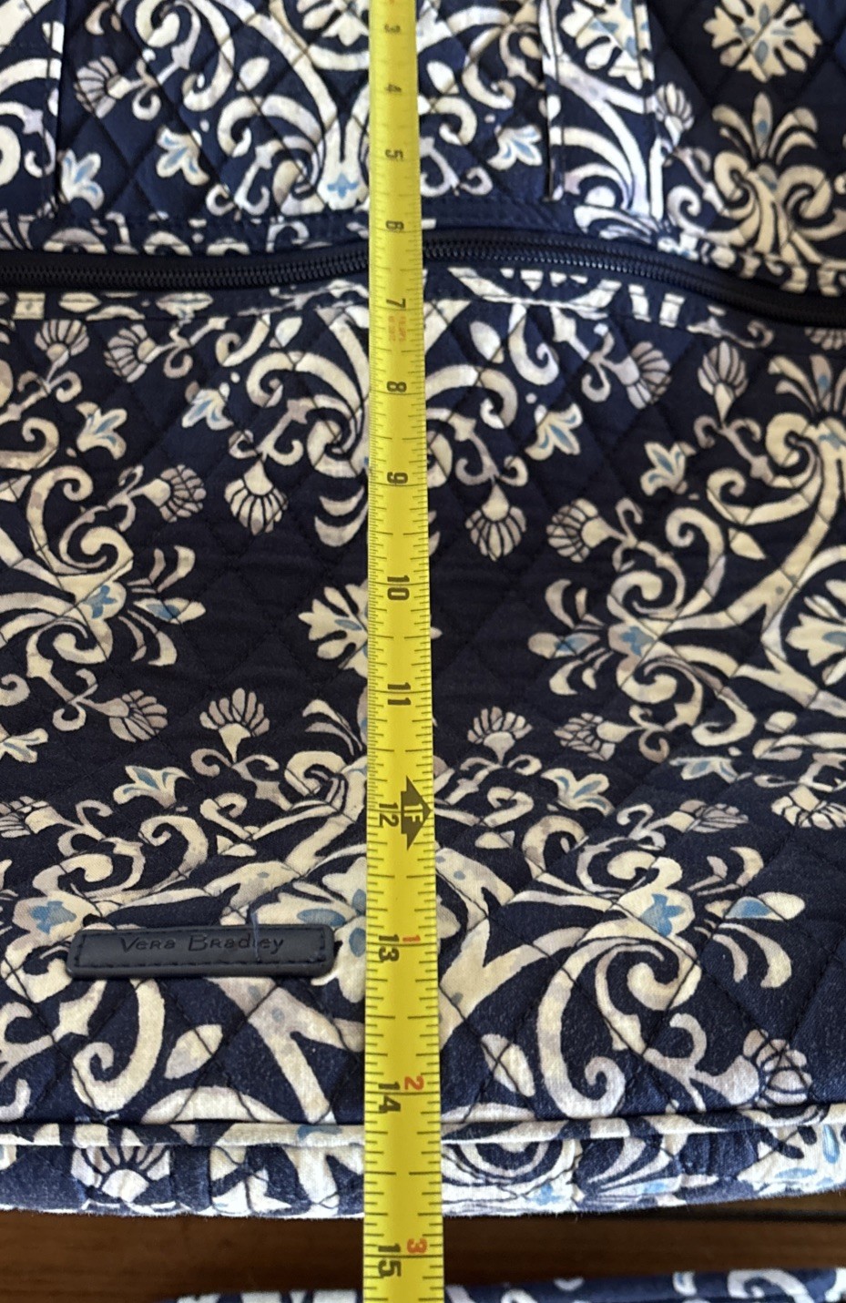 VERA BRADLEY Steel Blue Medallion Grand Traveler Bag Weekender 22” Carry On EUC