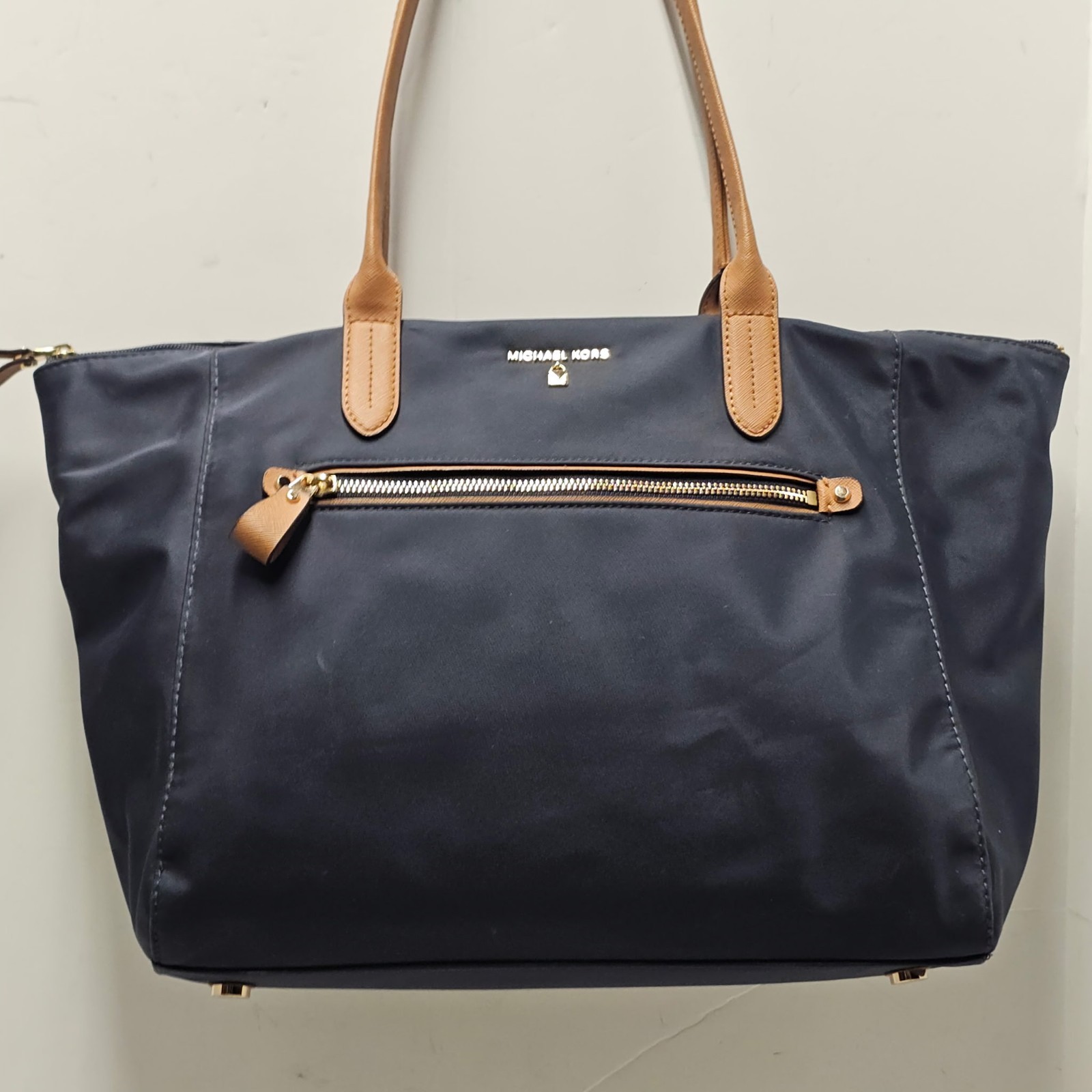 Michael Kors Kelsey Medium Tote Blue Nylon Travel Bag Luggage Sleeve Clean EUC