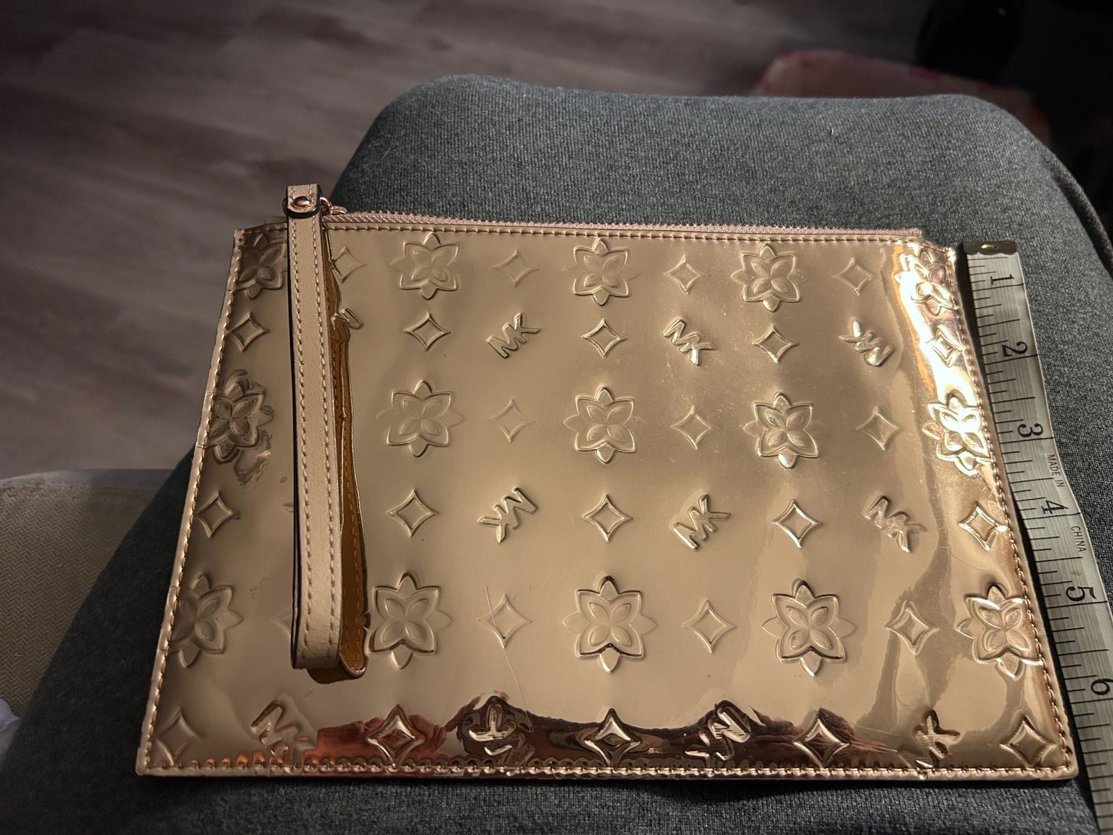 Michael Kors Jet Set Travel Metallic Mirror Monogram Flat Wristlet in Rose Gold