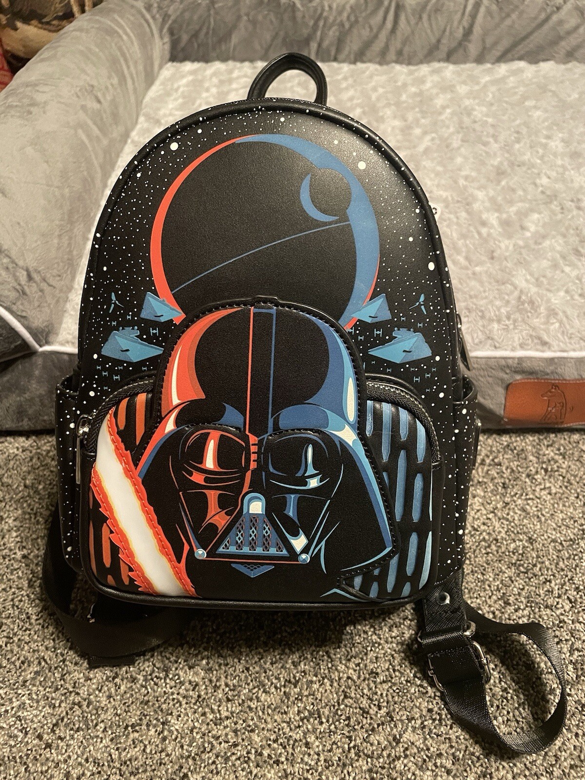 Loungefly Star Wars – Darth Vader Death Star Light Up Glow In The Dark Backpack