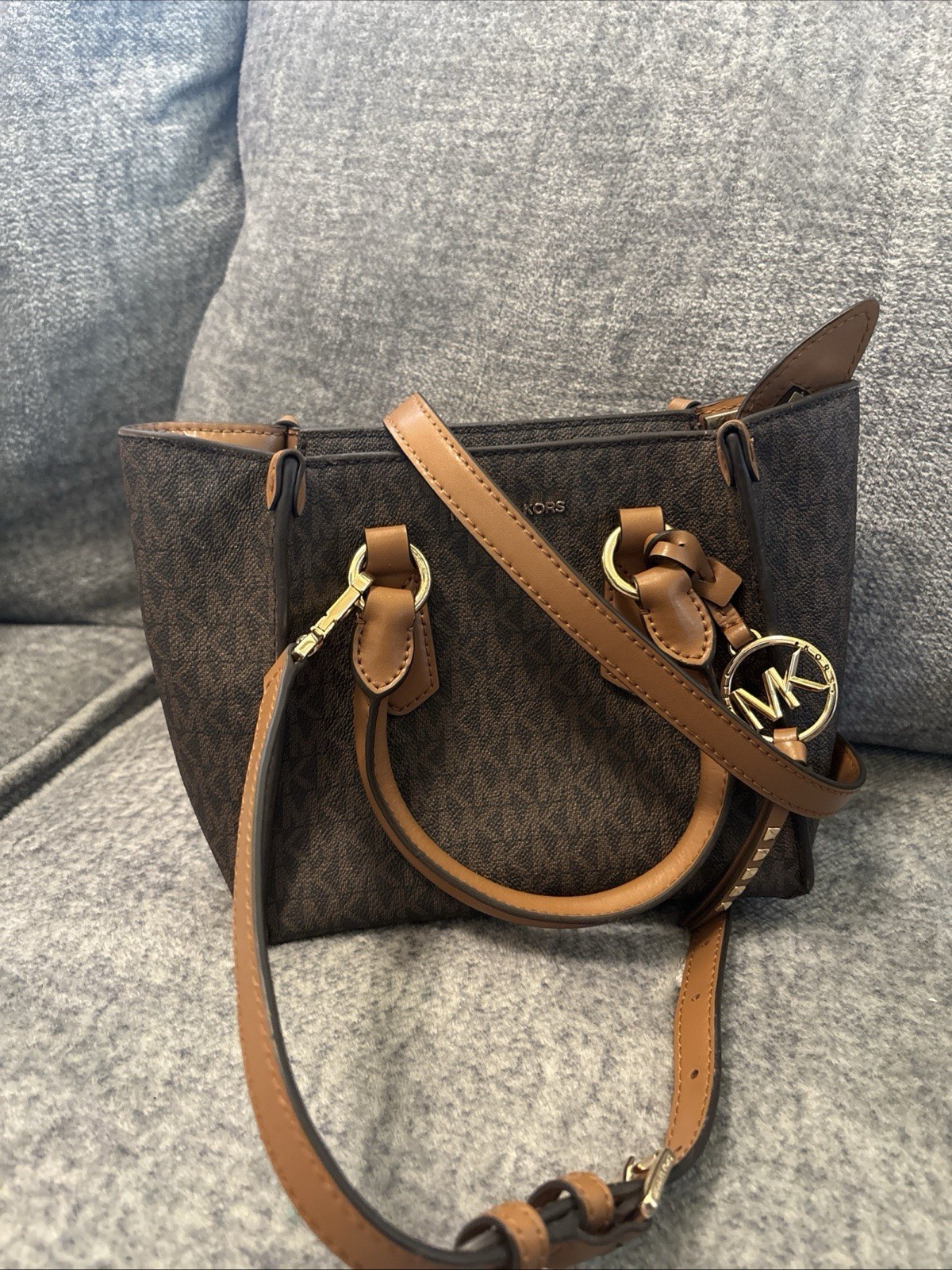 Michael Kors – Small Logo Satchel Crossbody – (Used/Good Condition)