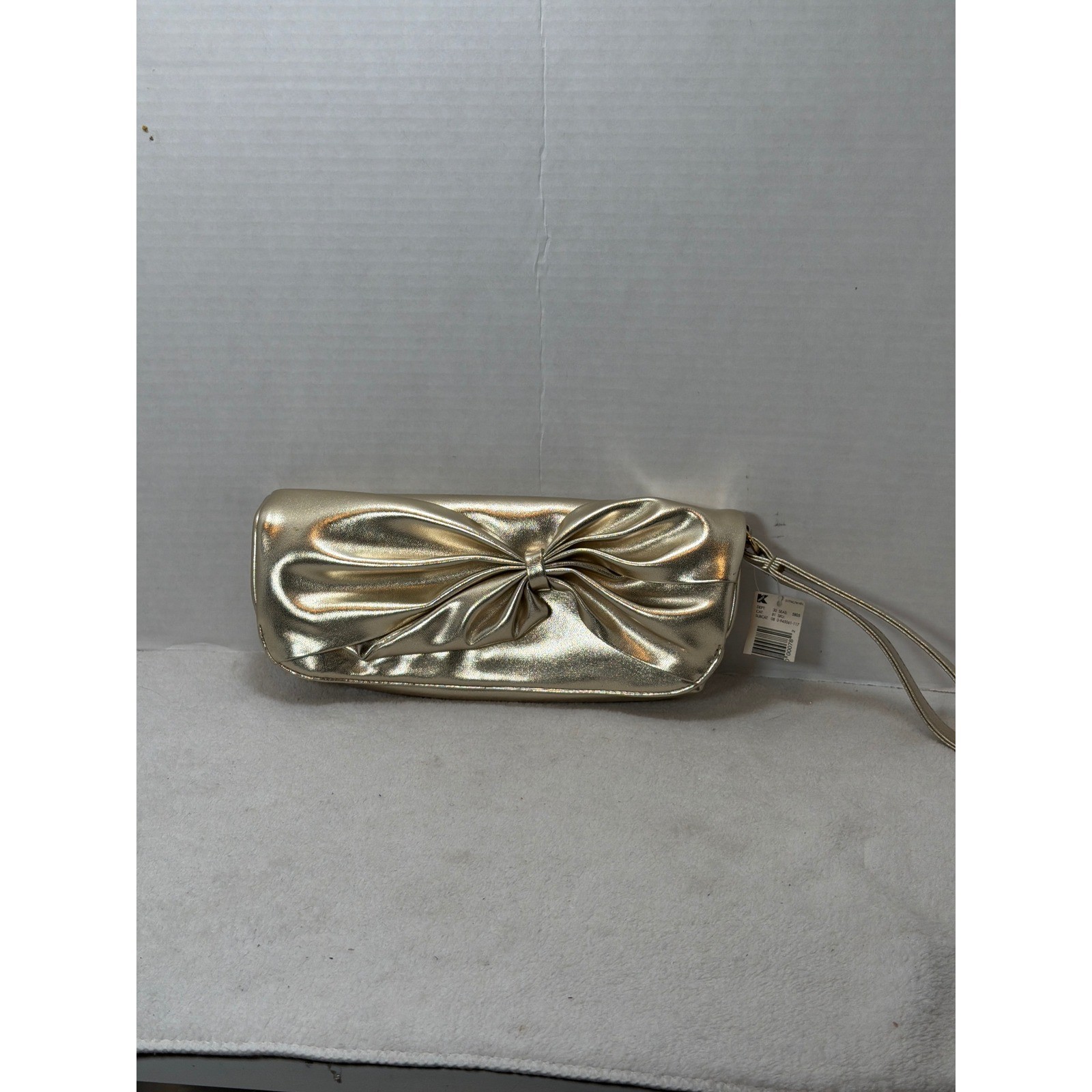 NWT Y2K Gold Metallic Bow Wristlet Clutch Evening Bag Wristlet Strap