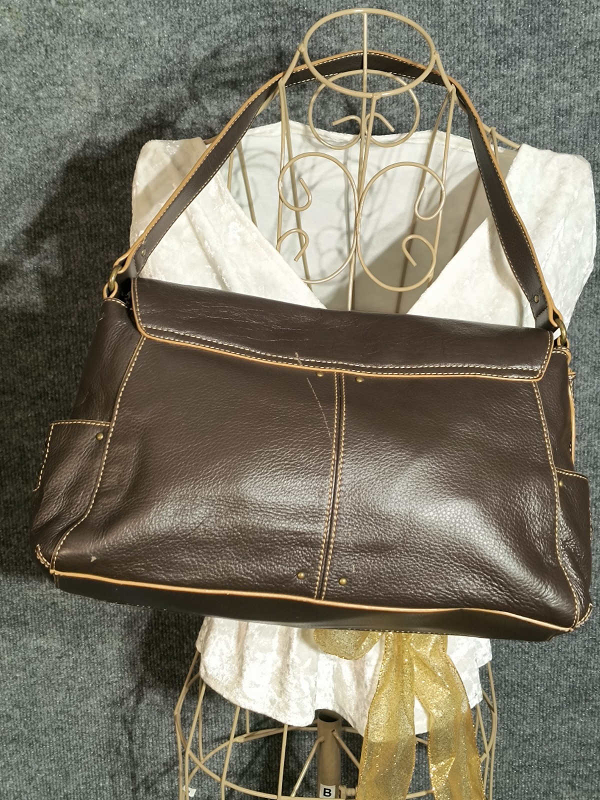 The Sak Dark Brown Pebbled Leather Side Pockets Hobo Shoulder Bag-EUC